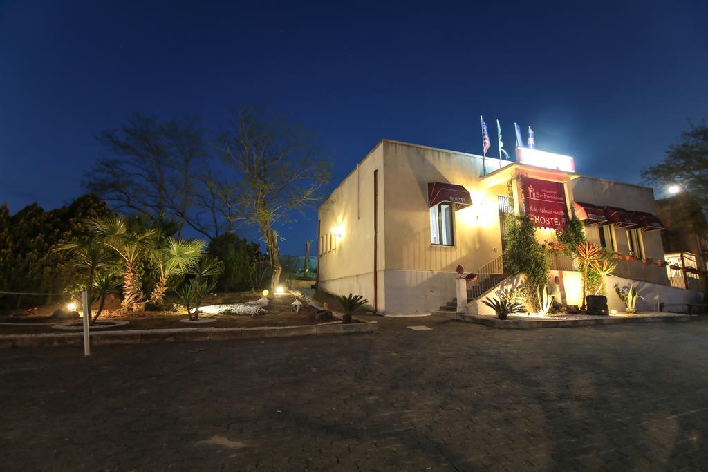 Agriturist Soleluna Кальтаджироне Экстерьер фото